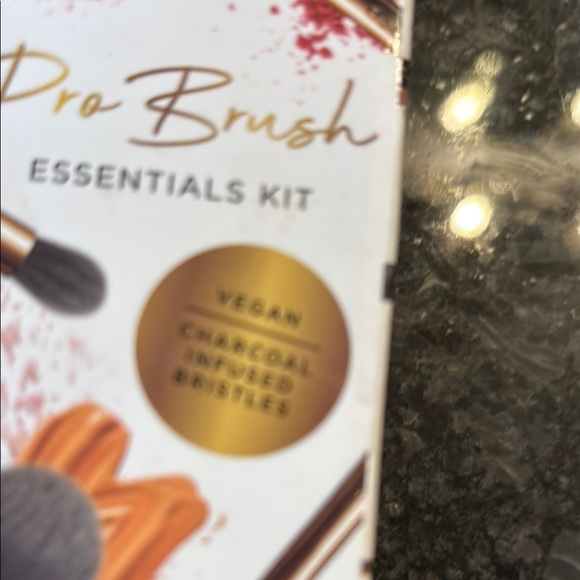 New! BDB Billion Dollar Brows Brushes Pro Brush Essentials 6 pc Charcoal Infused - Picture 6 of 6